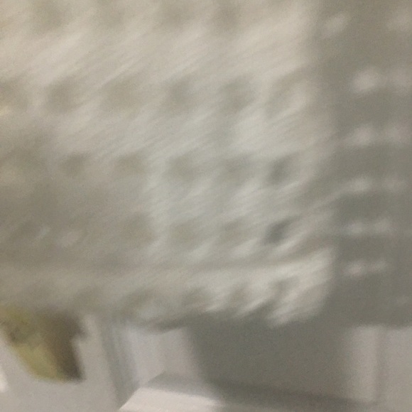 Beautiful white crochet infinity scarf - Picture 3 of 6